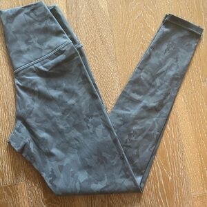Women’s leggings small